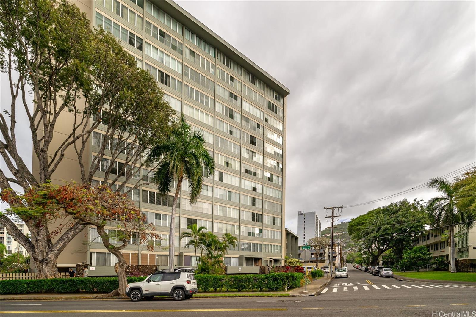 Punahou Gardens Apts condo # A810, Honolulu, Hawaii - photo 15 of 18