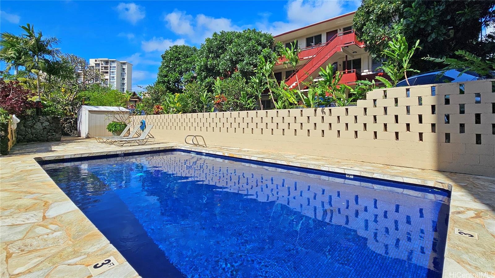 Punahou Gardens Apts condo # A811, Honolulu, Hawaii - photo 10 of 11