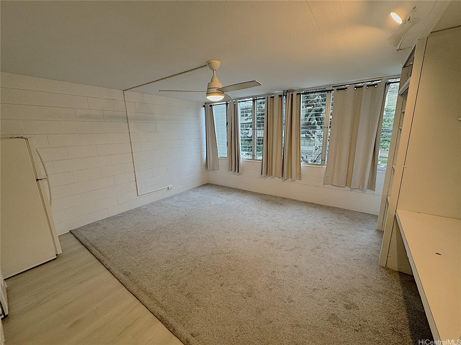 1550 Wilder Ave Honolulu - Rental - photo 4 of 8