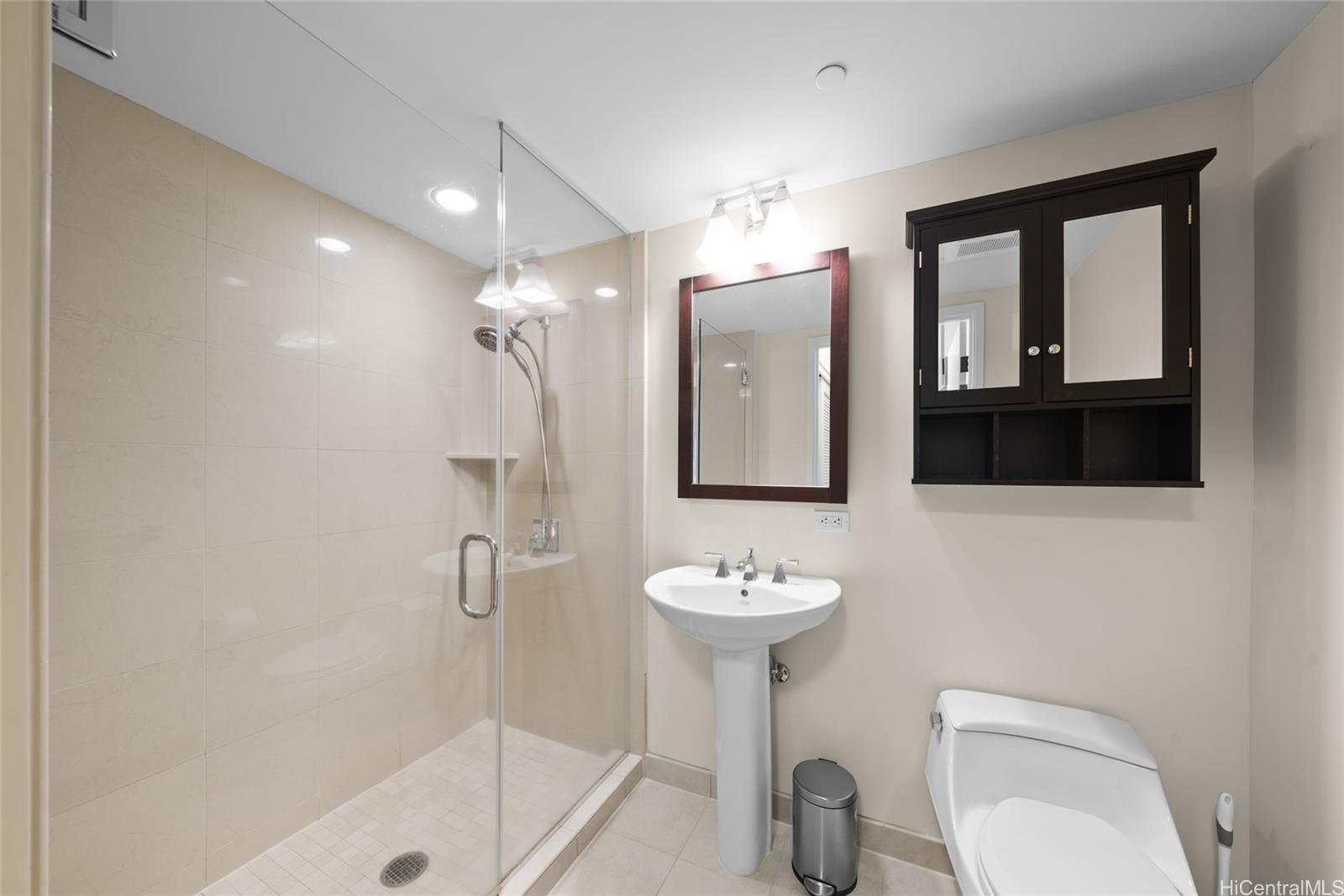 The Watermark condo # 1003, Honolulu, Hawaii - photo 14 of 24