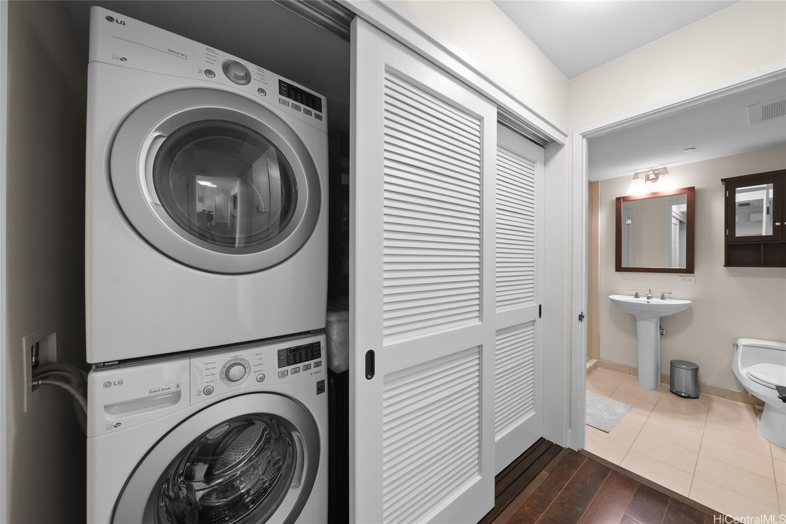 The Watermark condo # 1003, Honolulu, Hawaii - photo 15 of 24