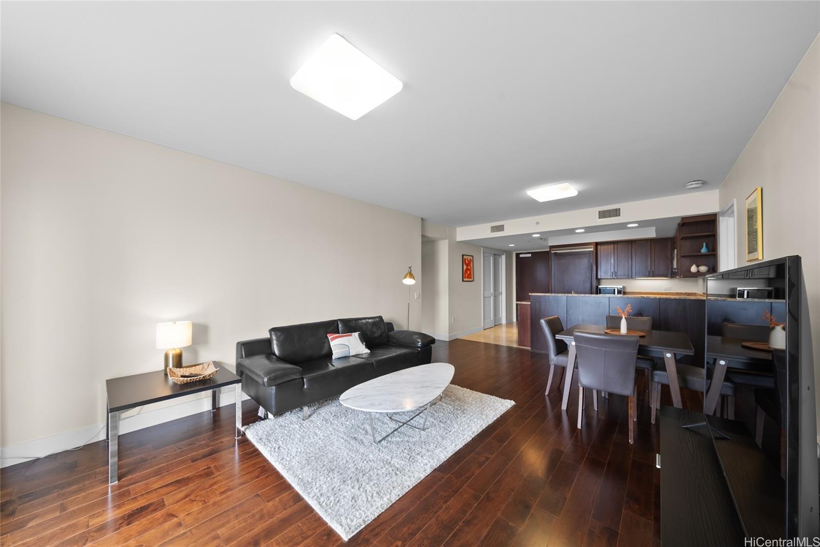 The Watermark condo # 1003, Honolulu, Hawaii - photo 3 of 24