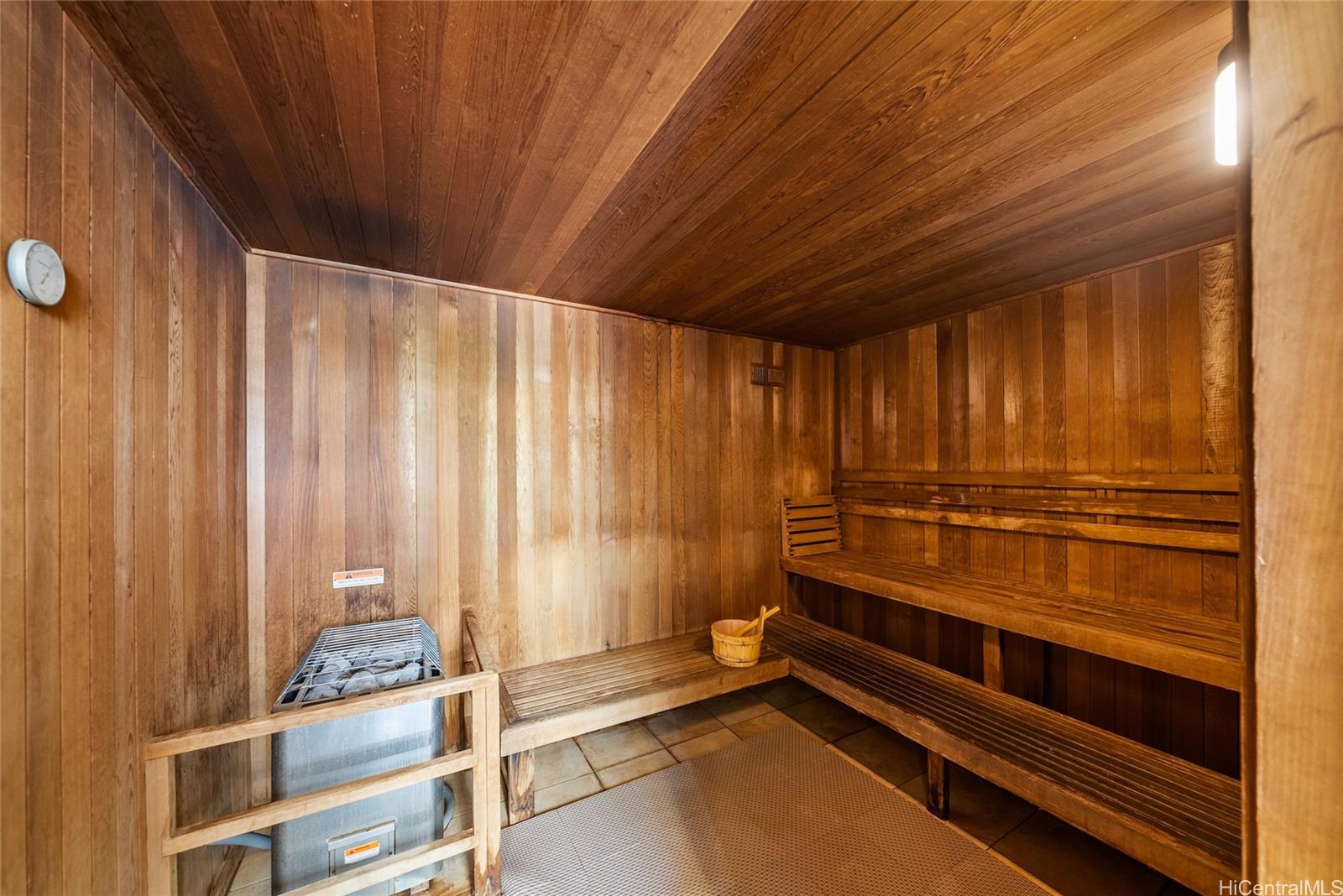 The Watermark condo # 1003, Honolulu, Hawaii - photo 23 of 24