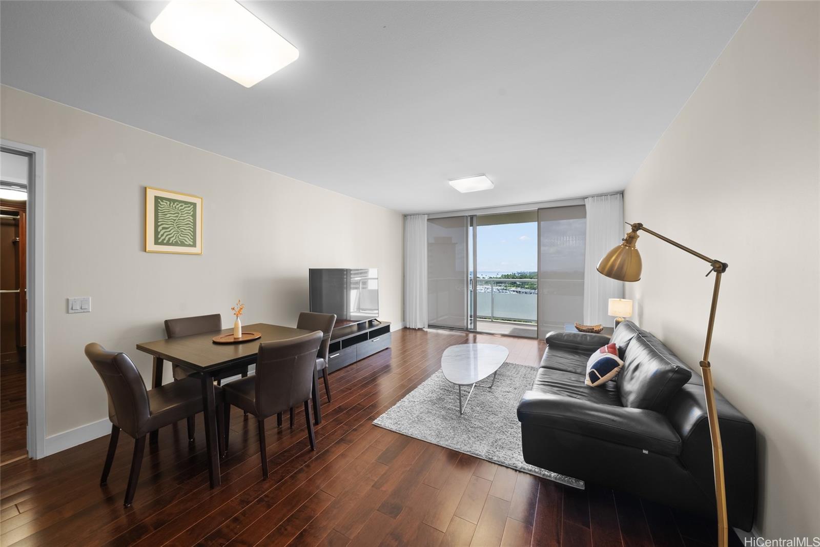 The Watermark condo # 1003, Honolulu, Hawaii - photo 4 of 24