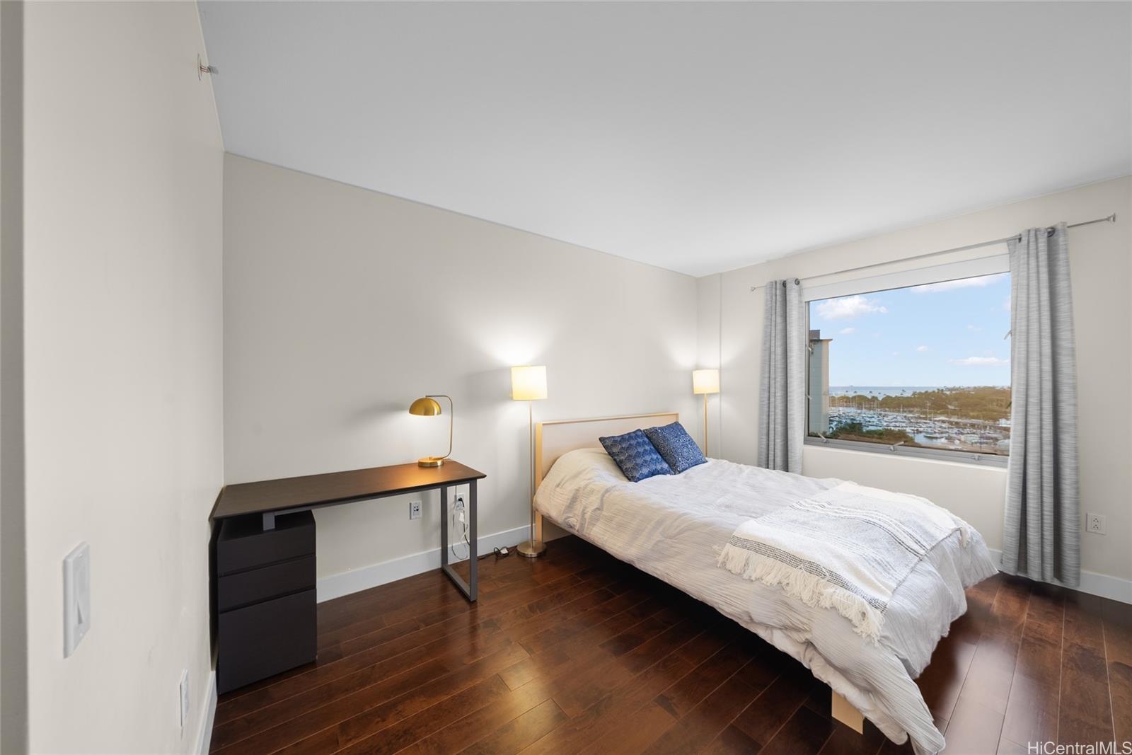 The Watermark condo # 1003, Honolulu, Hawaii - photo 7 of 24