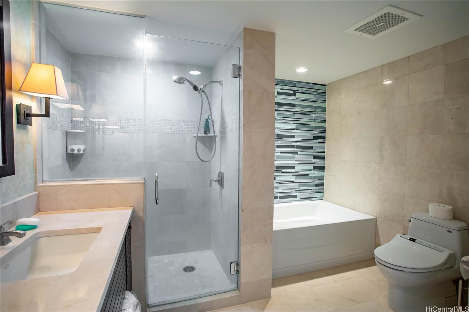The Watermark condo # 1103, Honolulu, Hawaii - photo 5 of 25