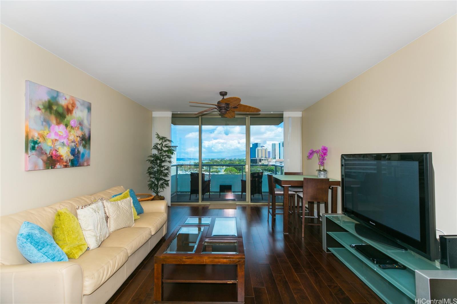 1551 Ala Wai Blvd Honolulu - Rental - photo 3 of 18