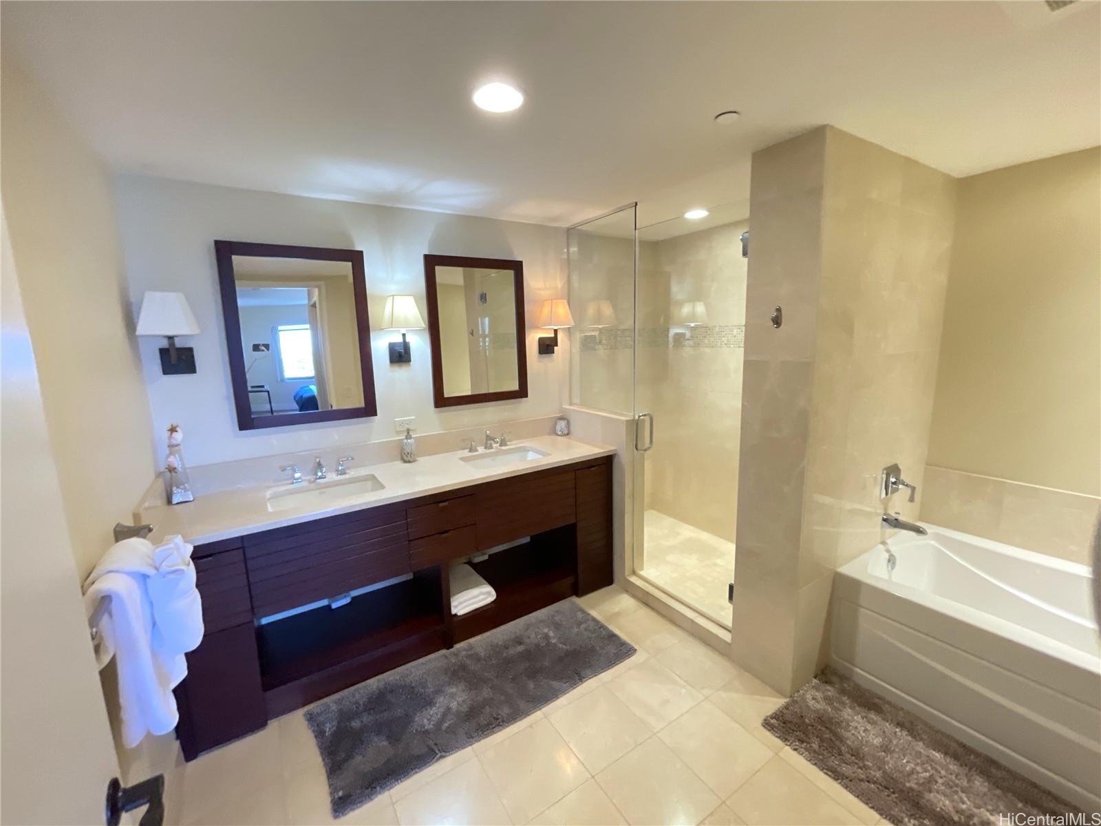 The Watermark condo # 1603, Honolulu, Hawaii - photo 10 of 22