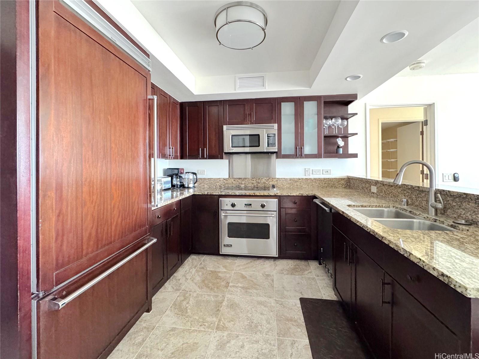 1551 Ala Wai Blvd Honolulu - Rental - photo 4 of 24