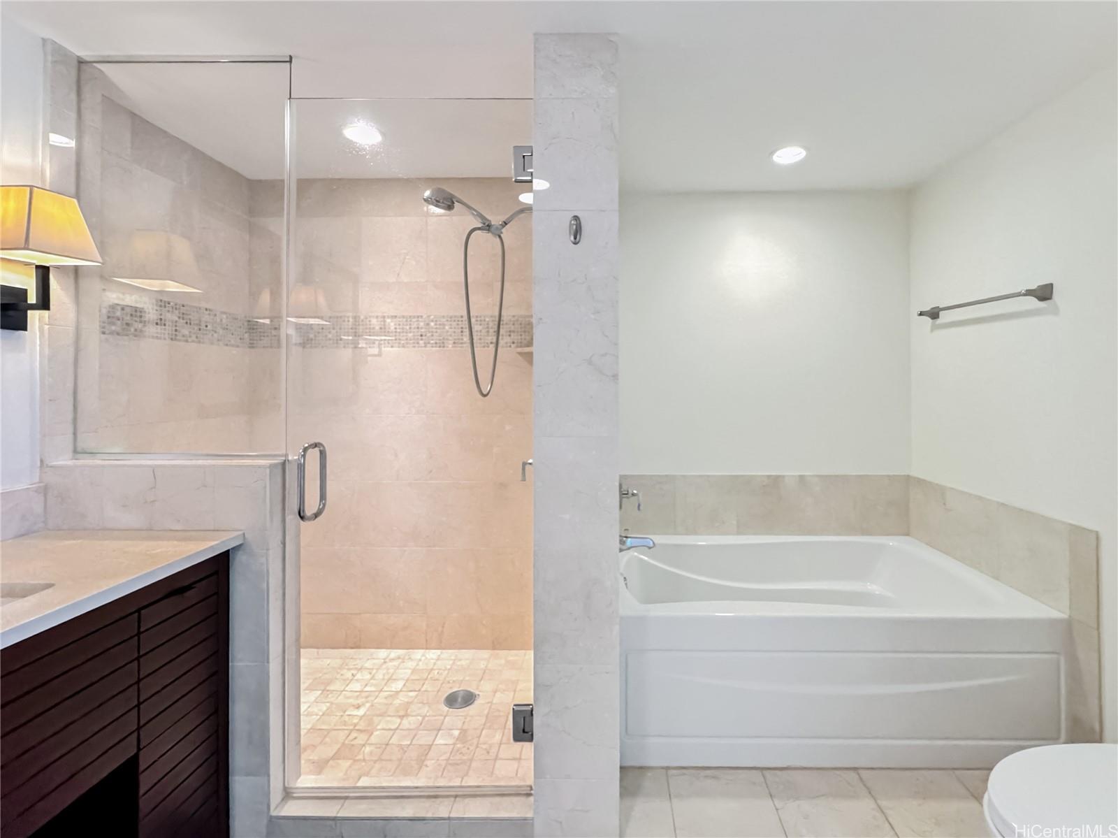 1551 Ala Wai Blvd Honolulu - Rental - photo 10 of 24