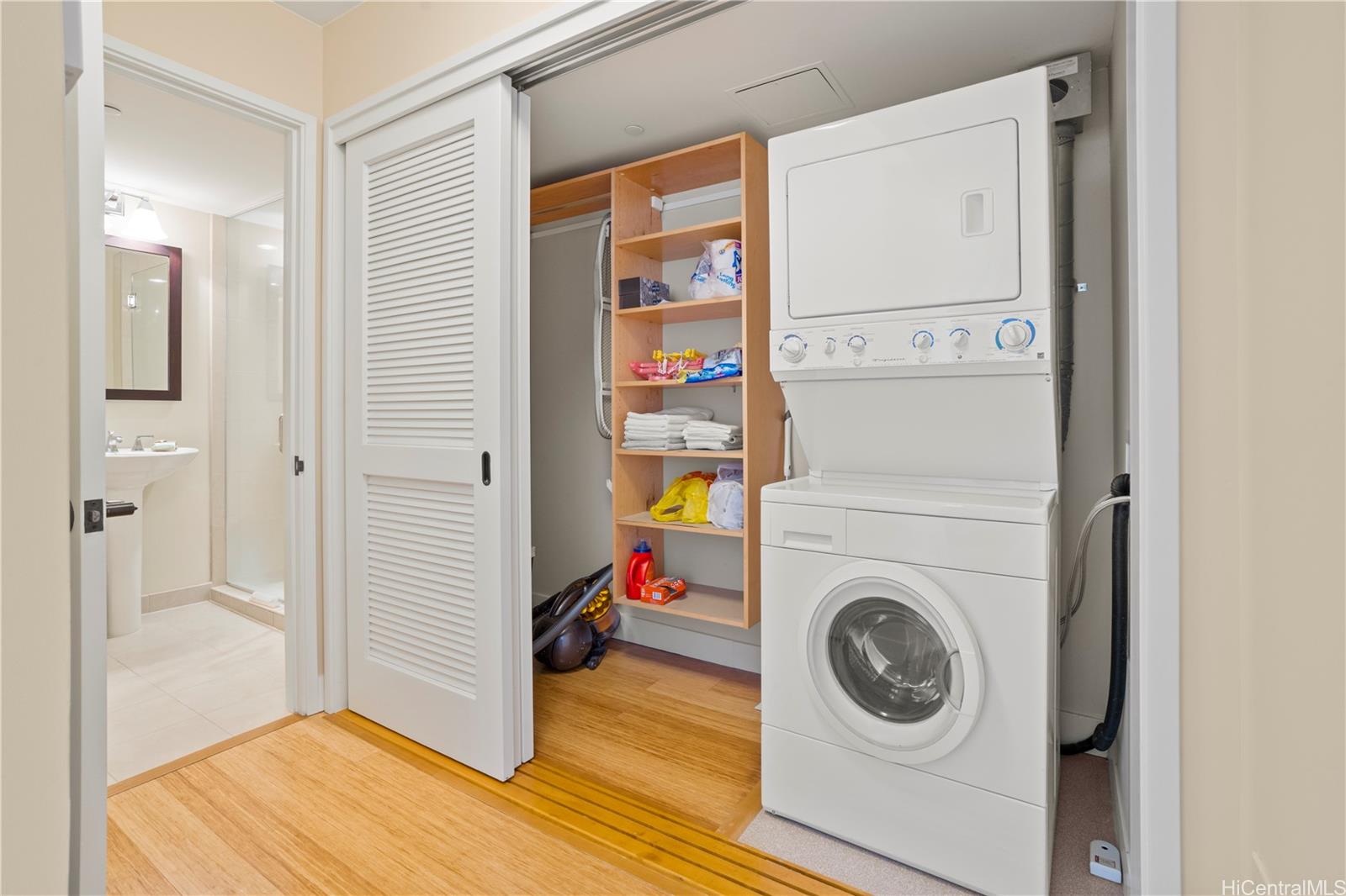 The Watermark condo # 2502, Honolulu, Hawaii - photo 12 of 18