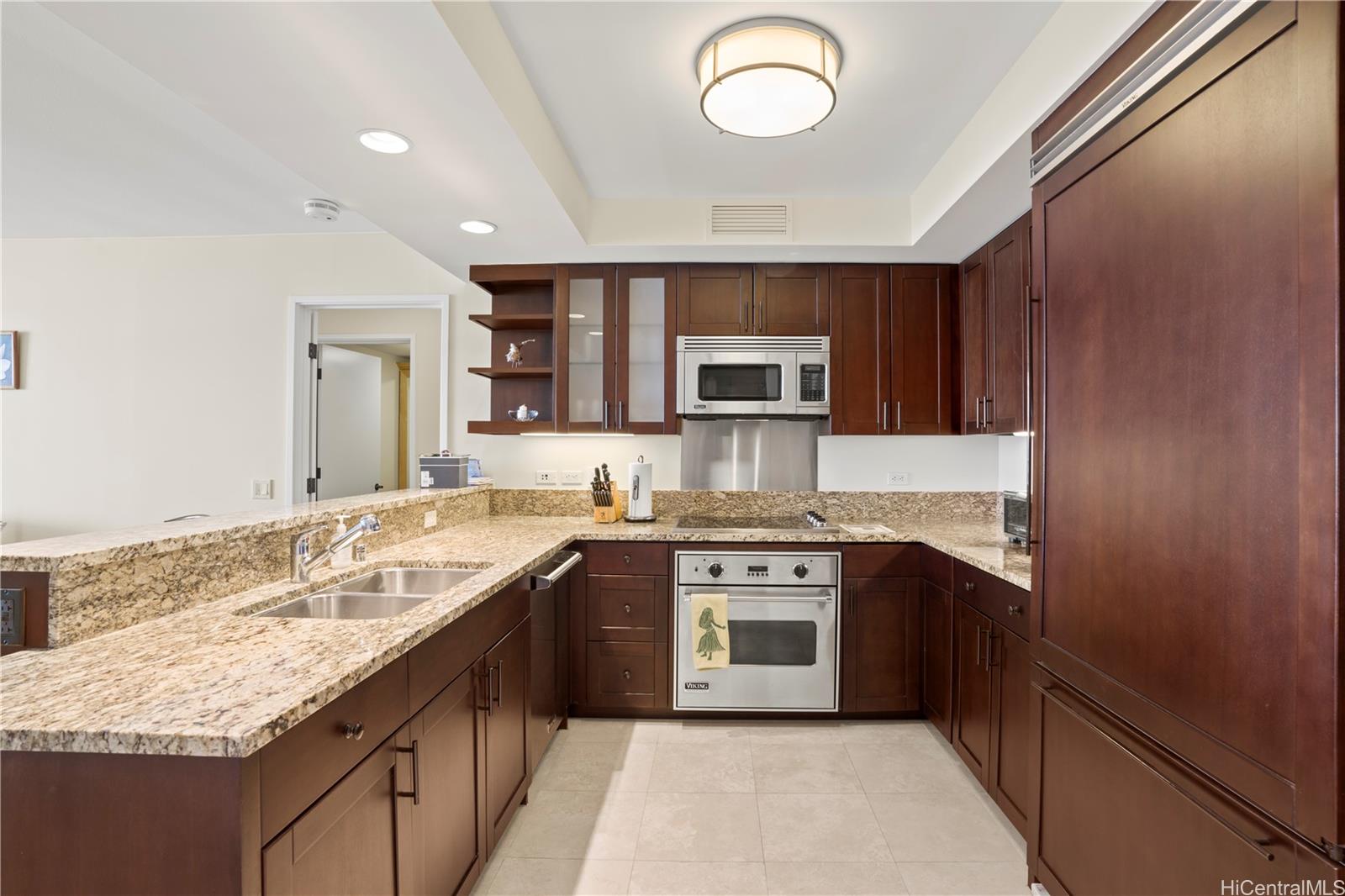 The Watermark condo # 2502, Honolulu, Hawaii - photo 3 of 18