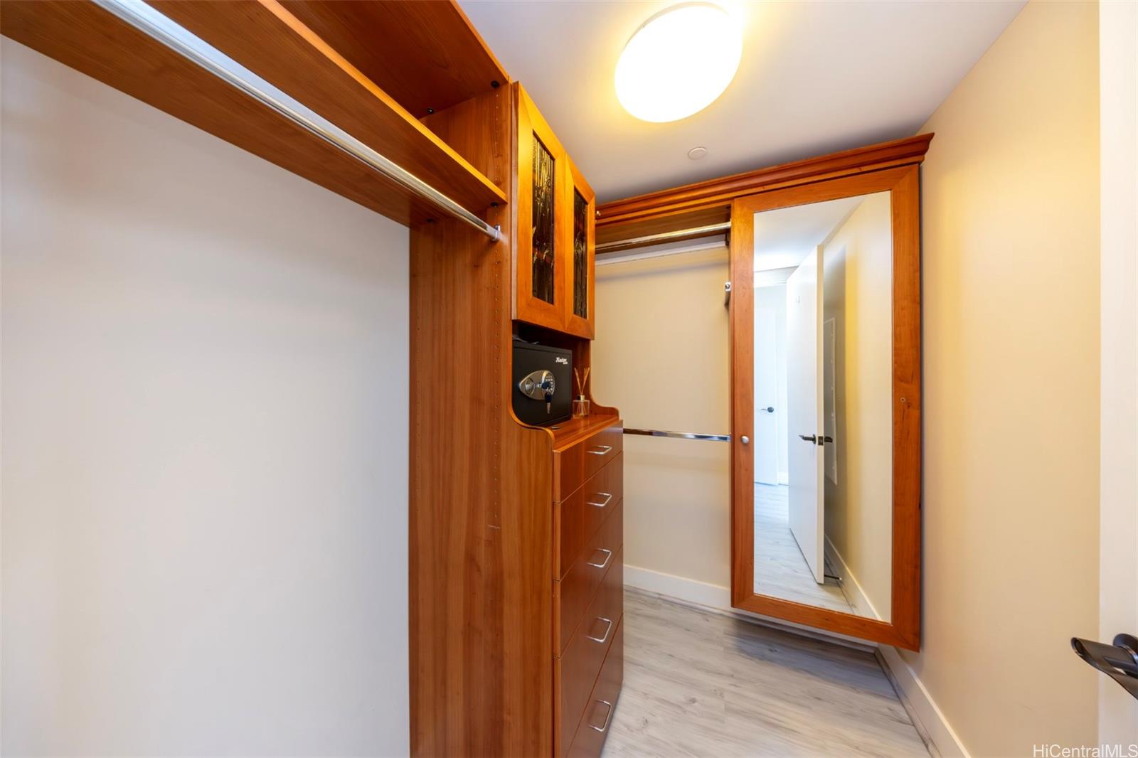 The Watermark condo # 2903, Honolulu, Hawaii - photo 14 of 25