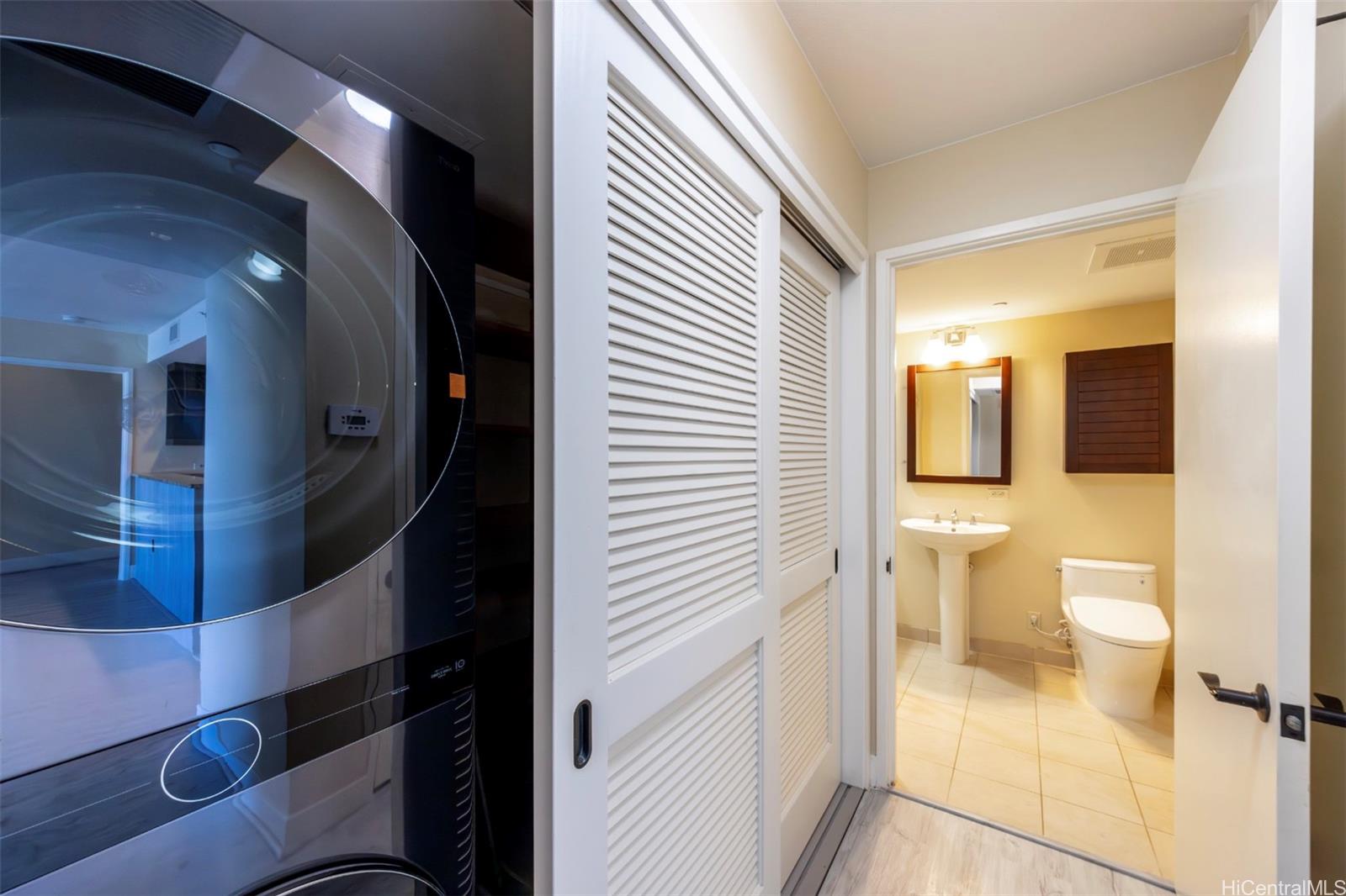 The Watermark condo # 2903, Honolulu, Hawaii - photo 19 of 25