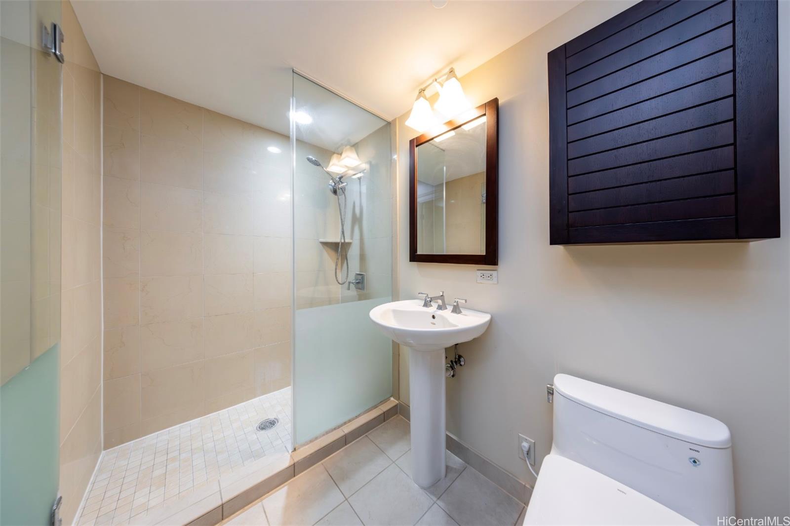 The Watermark condo # 2903, Honolulu, Hawaii - photo 20 of 25