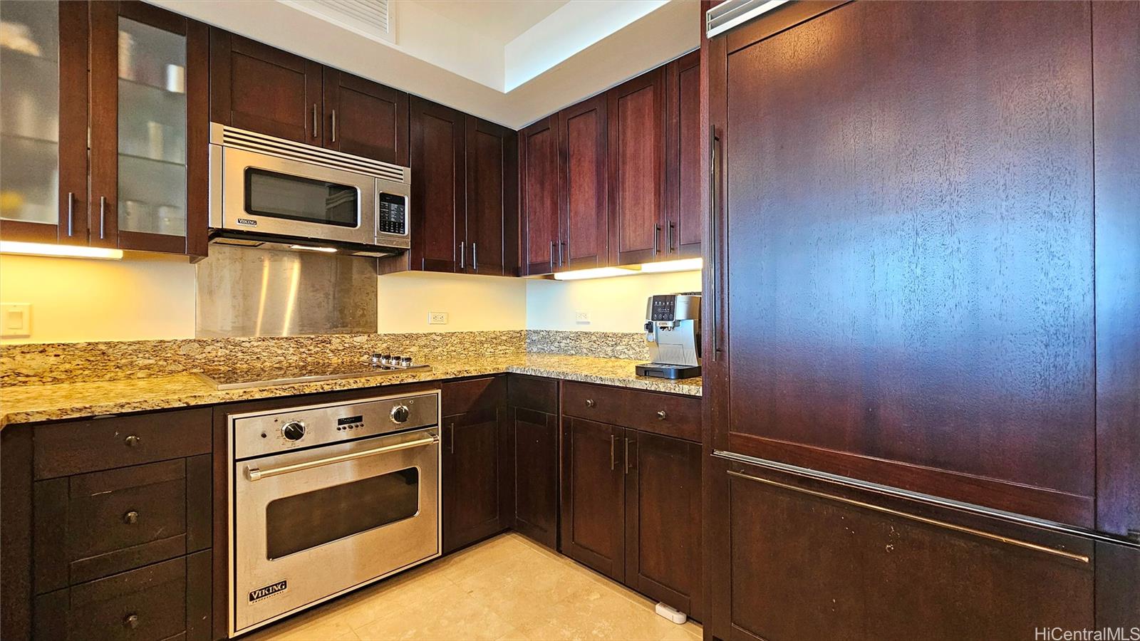 The Watermark condo # 3102, Honolulu, Hawaii - photo 6 of 25
