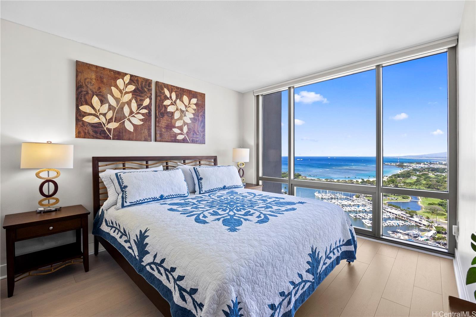 1551 Ala Wai Blvd Honolulu - Rental - photo 2 of 16