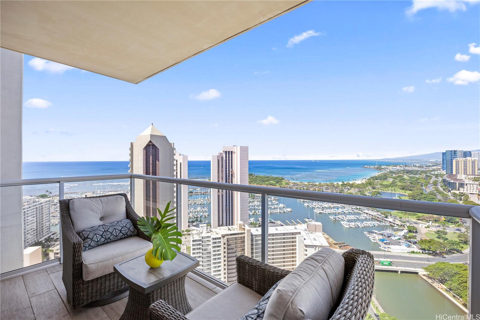 1551 Ala Wai Blvd Honolulu - Rental - photo 12 of 16