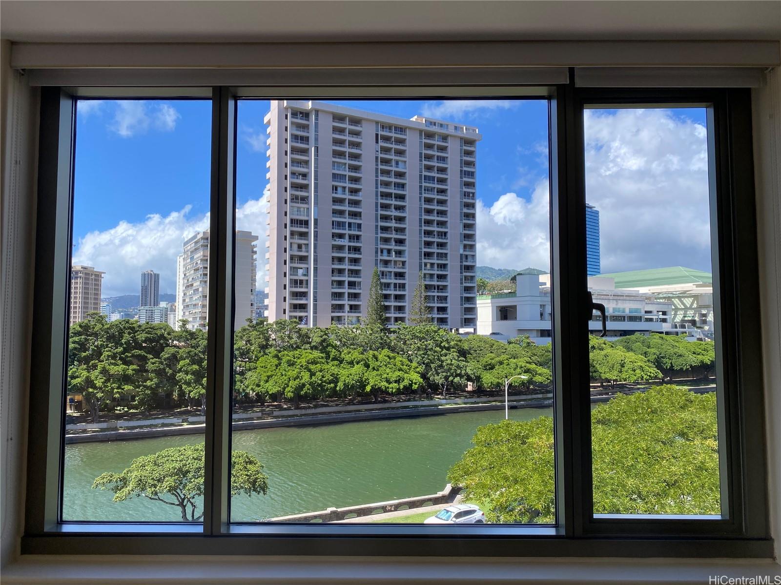 The Watermark condo # 401, Honolulu, Hawaii - photo 2 of 14