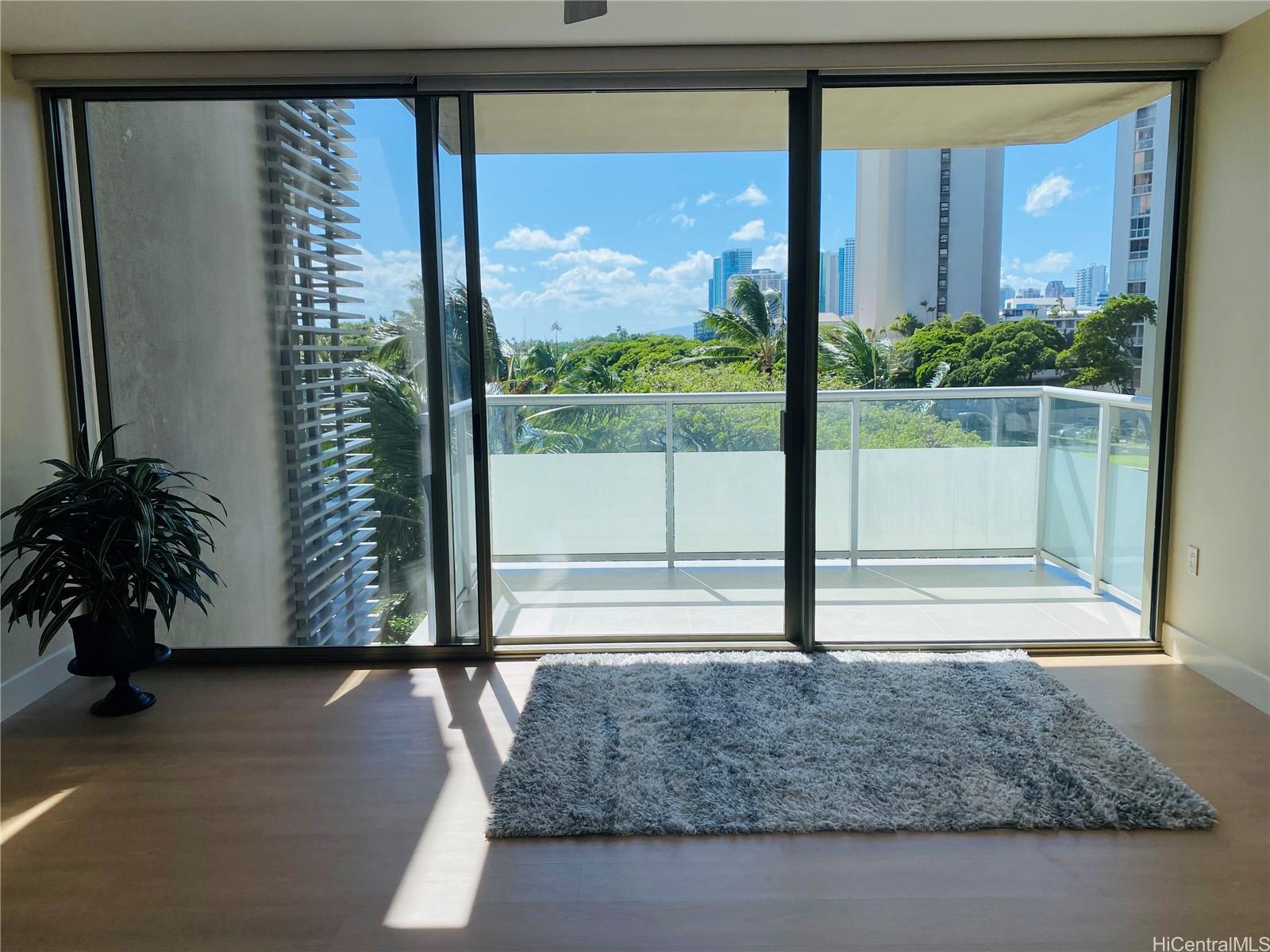 The Watermark condo # 401, Honolulu, Hawaii - photo 4 of 14