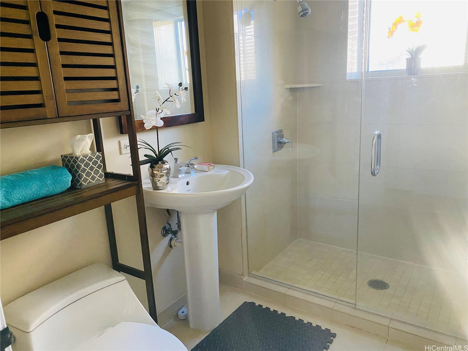 The Watermark condo # 401, Honolulu, Hawaii - photo 9 of 14