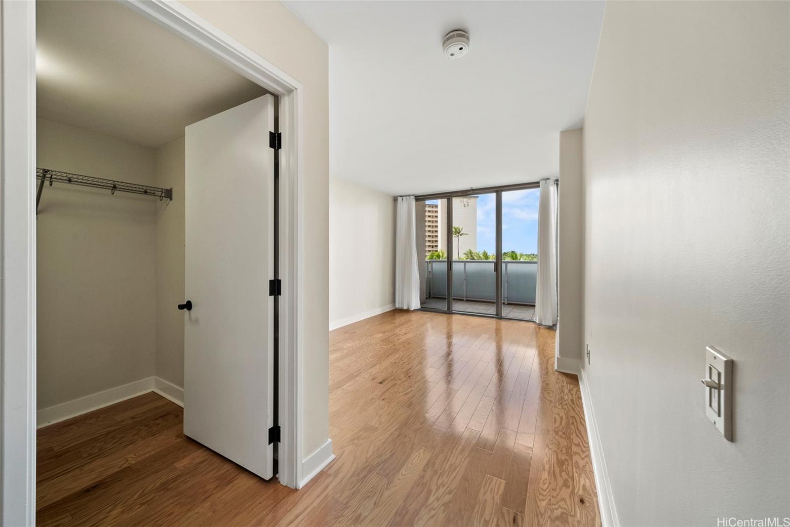 1551 Ala Wai Blvd Honolulu - Rental - photo 14 of 25