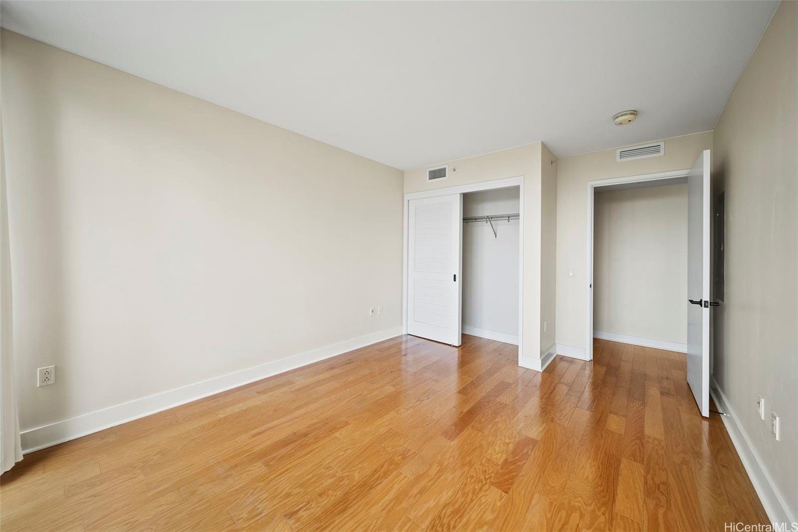 1551 Ala Wai Blvd Honolulu - Rental - photo 19 of 25