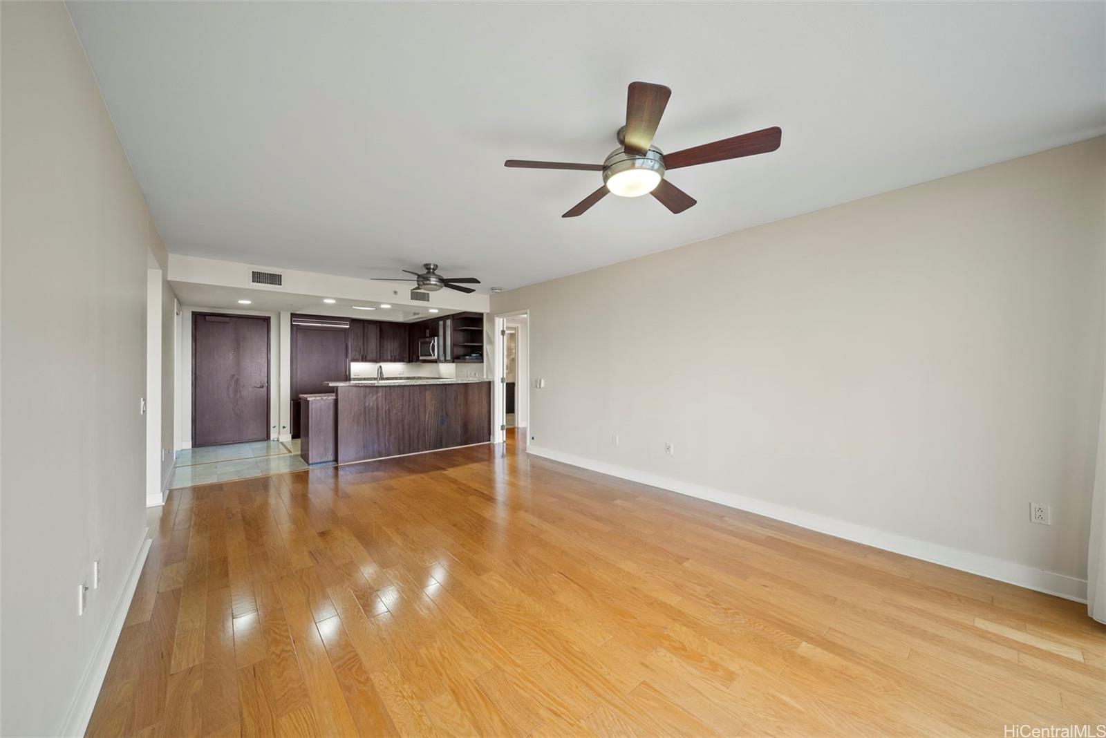 1551 Ala Wai Blvd Honolulu - Rental - photo 7 of 25