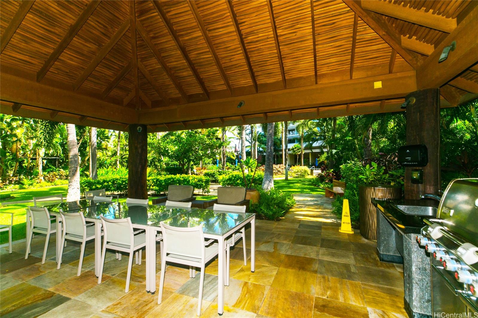 The Watermark condo # 703, Honolulu, Hawaii - photo 7 of 23