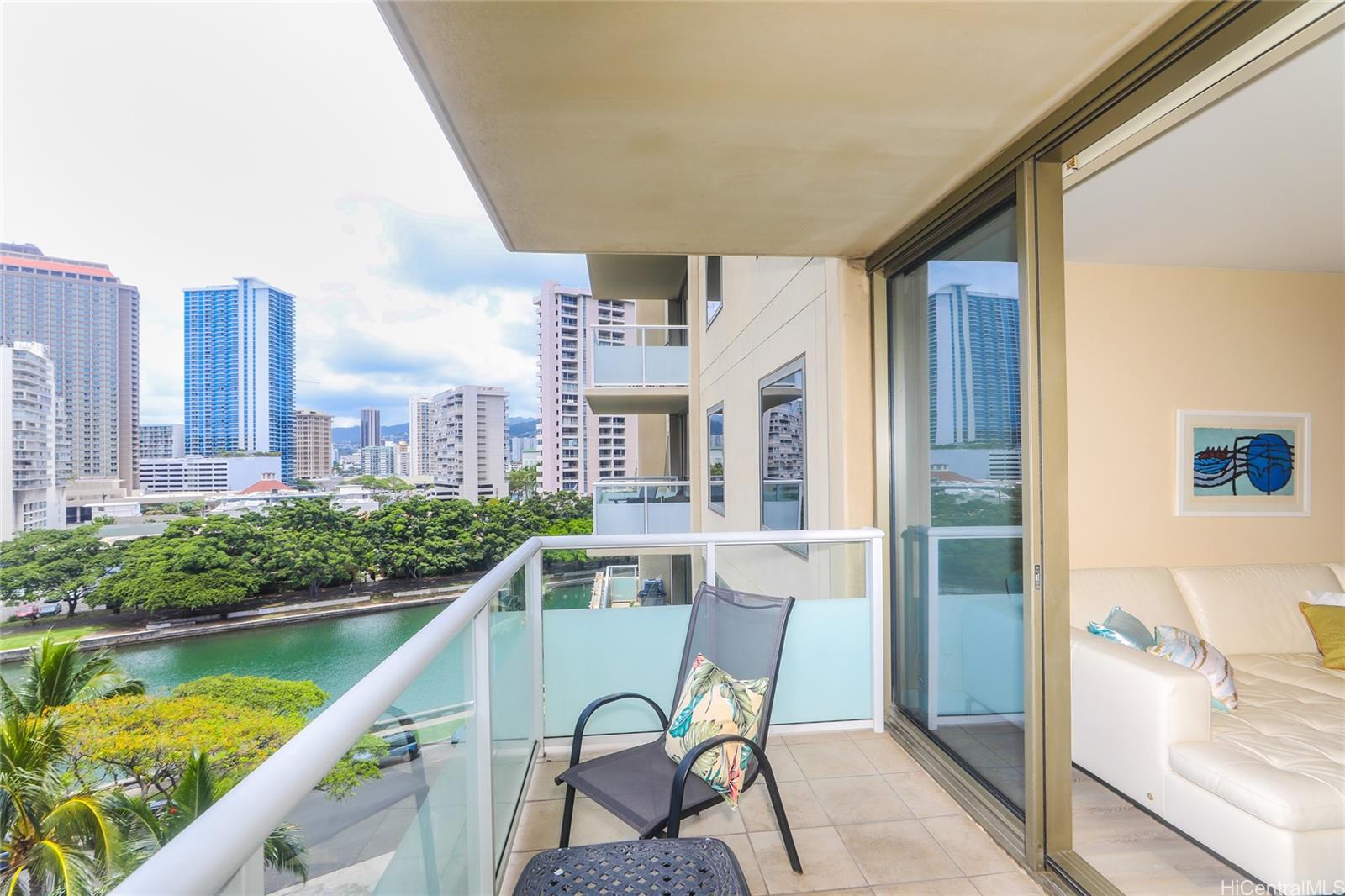 The Watermark condo # 703, Honolulu, Hawaii - photo 9 of 24