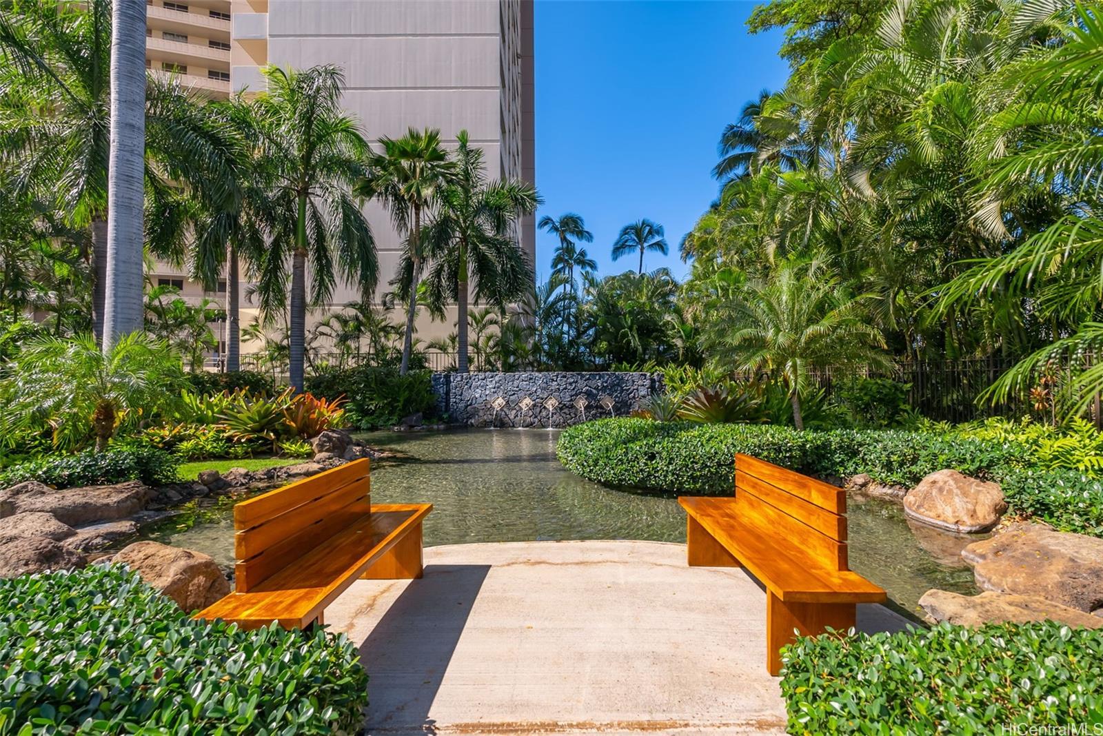 The Watermark condo # 803, Honolulu, Hawaii - photo 24 of 25
