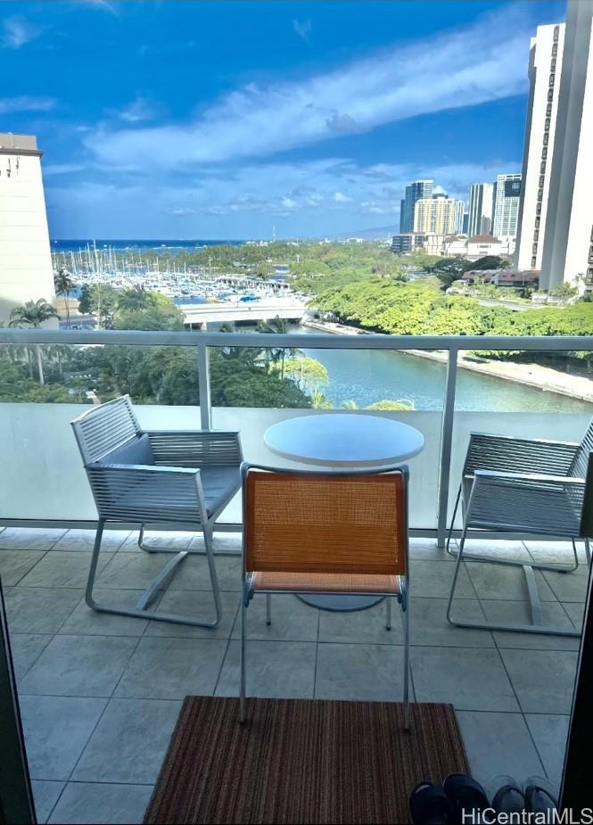 1551 Ala Wai Blvd Honolulu - Rental - photo 4 of 25