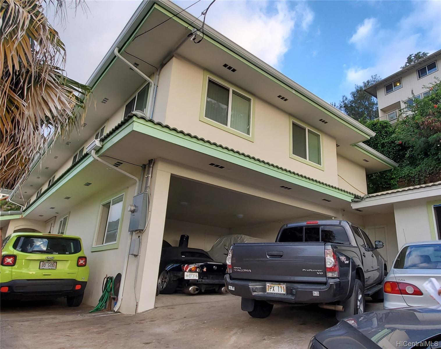 1552  Laumaile Street Kalihi-upper, Honolulu home - photo 1 of 1