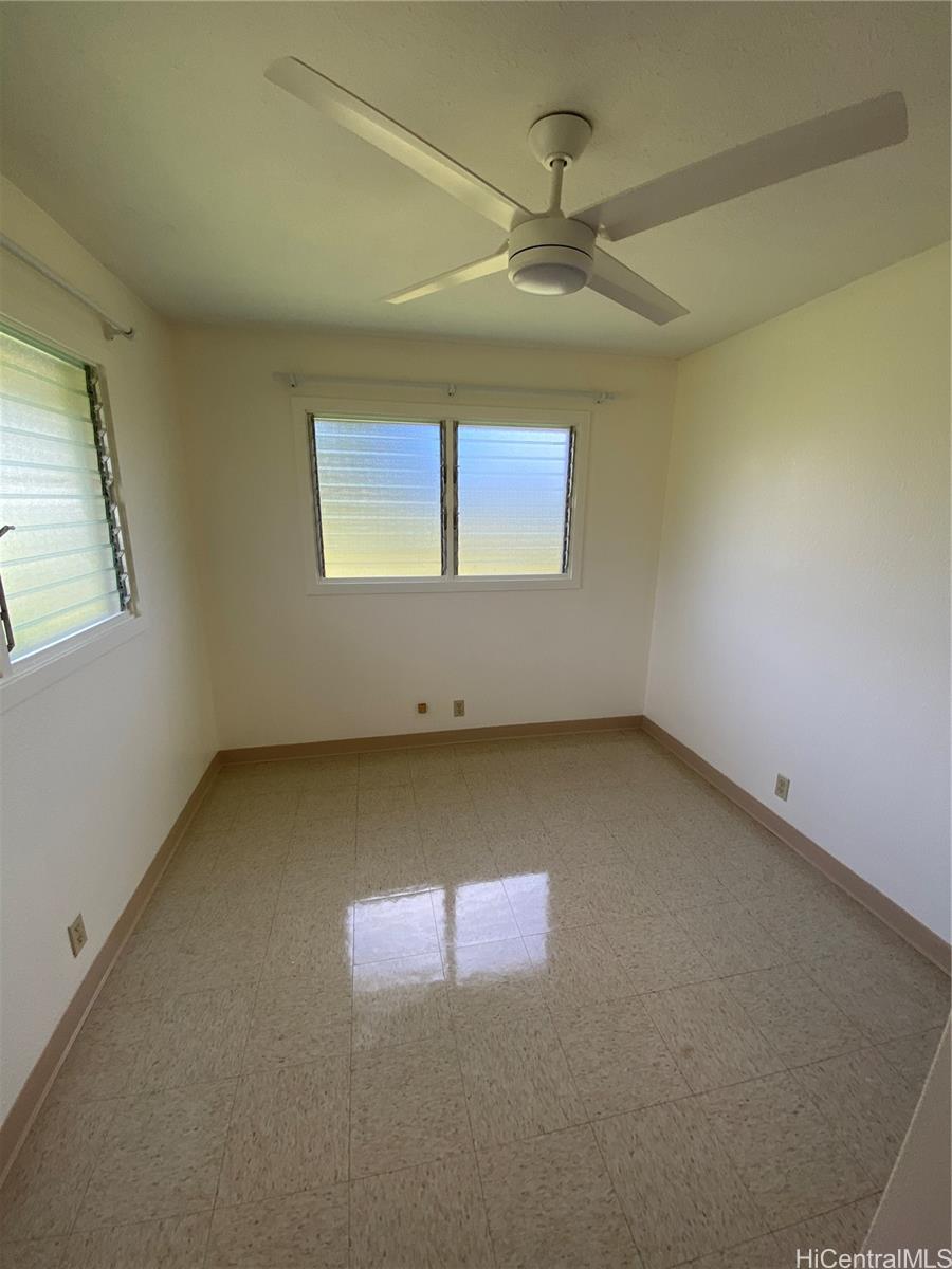 1553 Glen Ave Wahiawa - Rental - photo 17 of 25