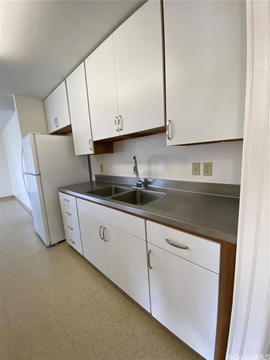 1553 Glen Ave Wahiawa - Rental - photo 3 of 25