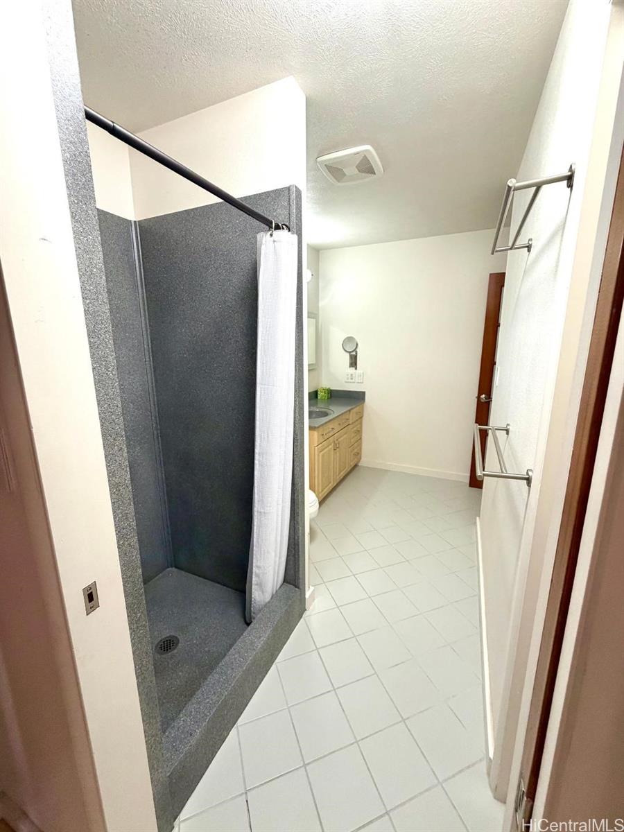 1553 Haku Street Honolulu - Rental - photo 6 of 16