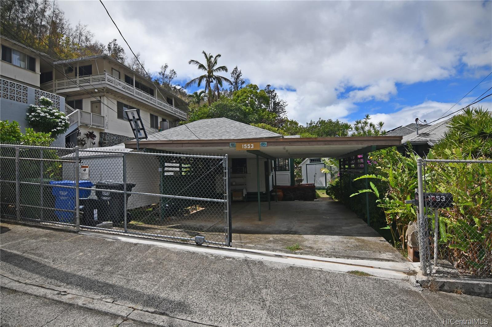 1553  Nobrega Street Kalihi-upper, Honolulu home - photo 16 of 18