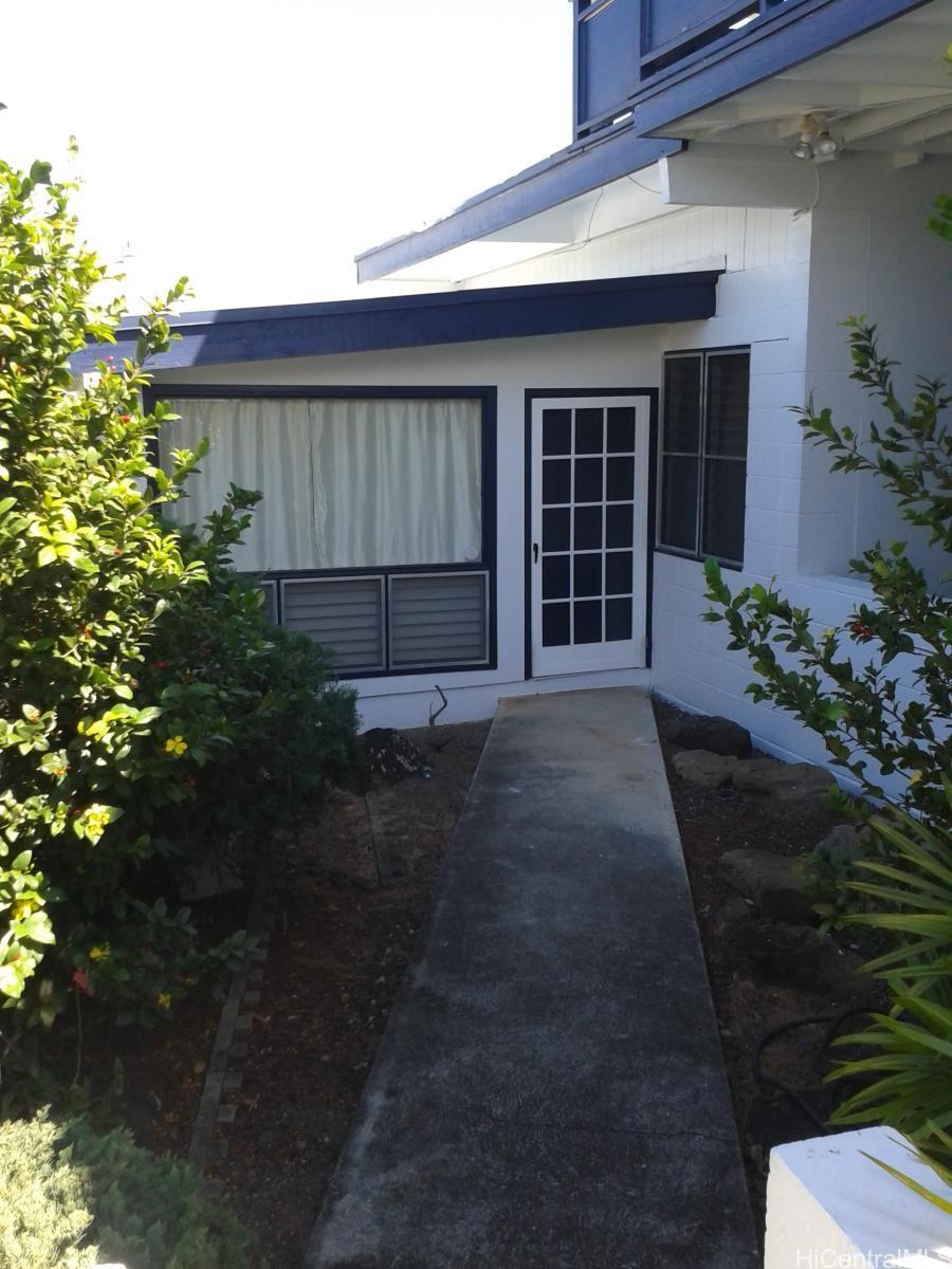 1554  Ala Amoamo Street Moanalua Gardens, Honolulu home - photo 14 of 19