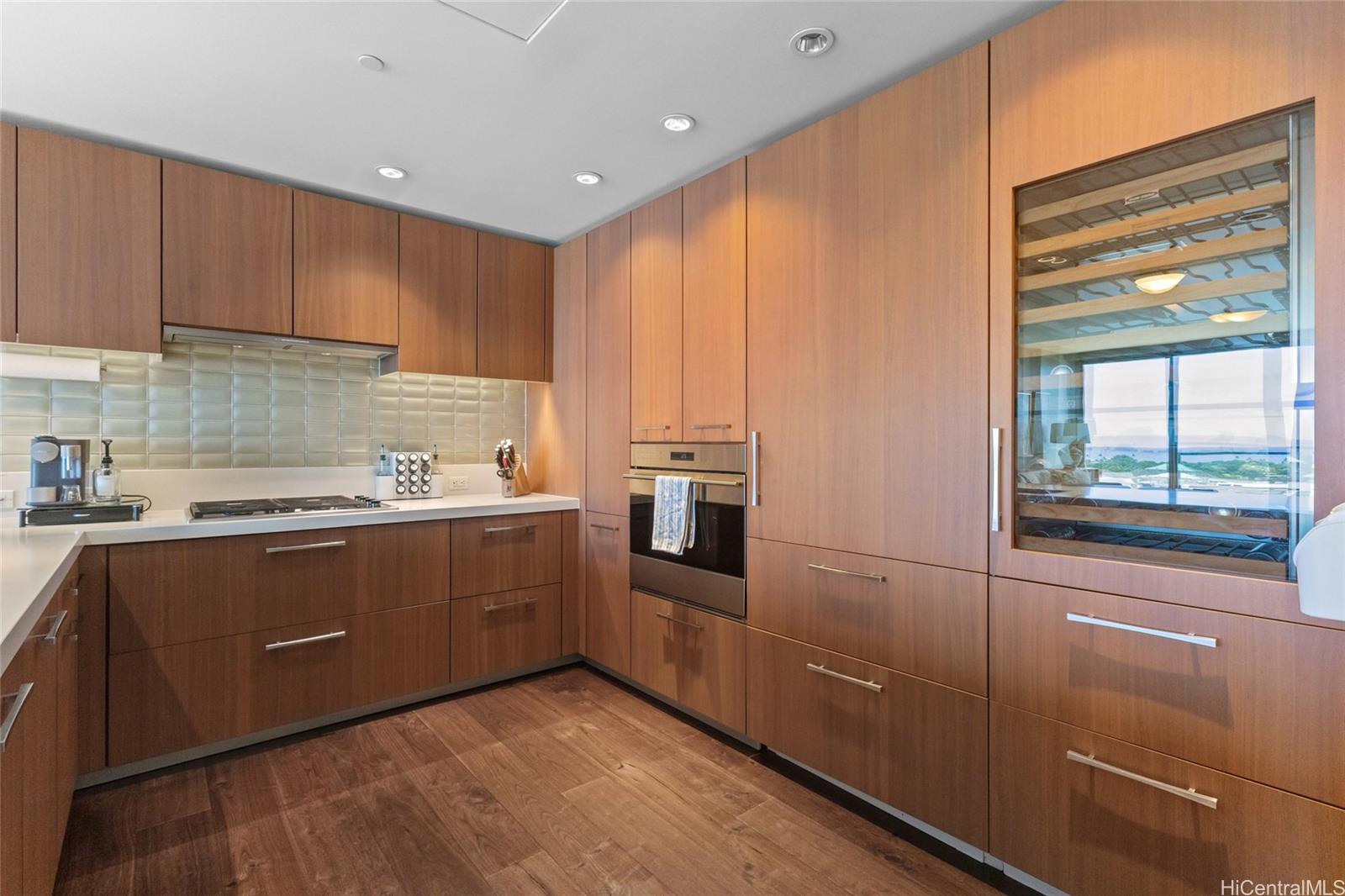 One Ala Moana condo # 1000, Honolulu, Hawaii - photo 5 of 25