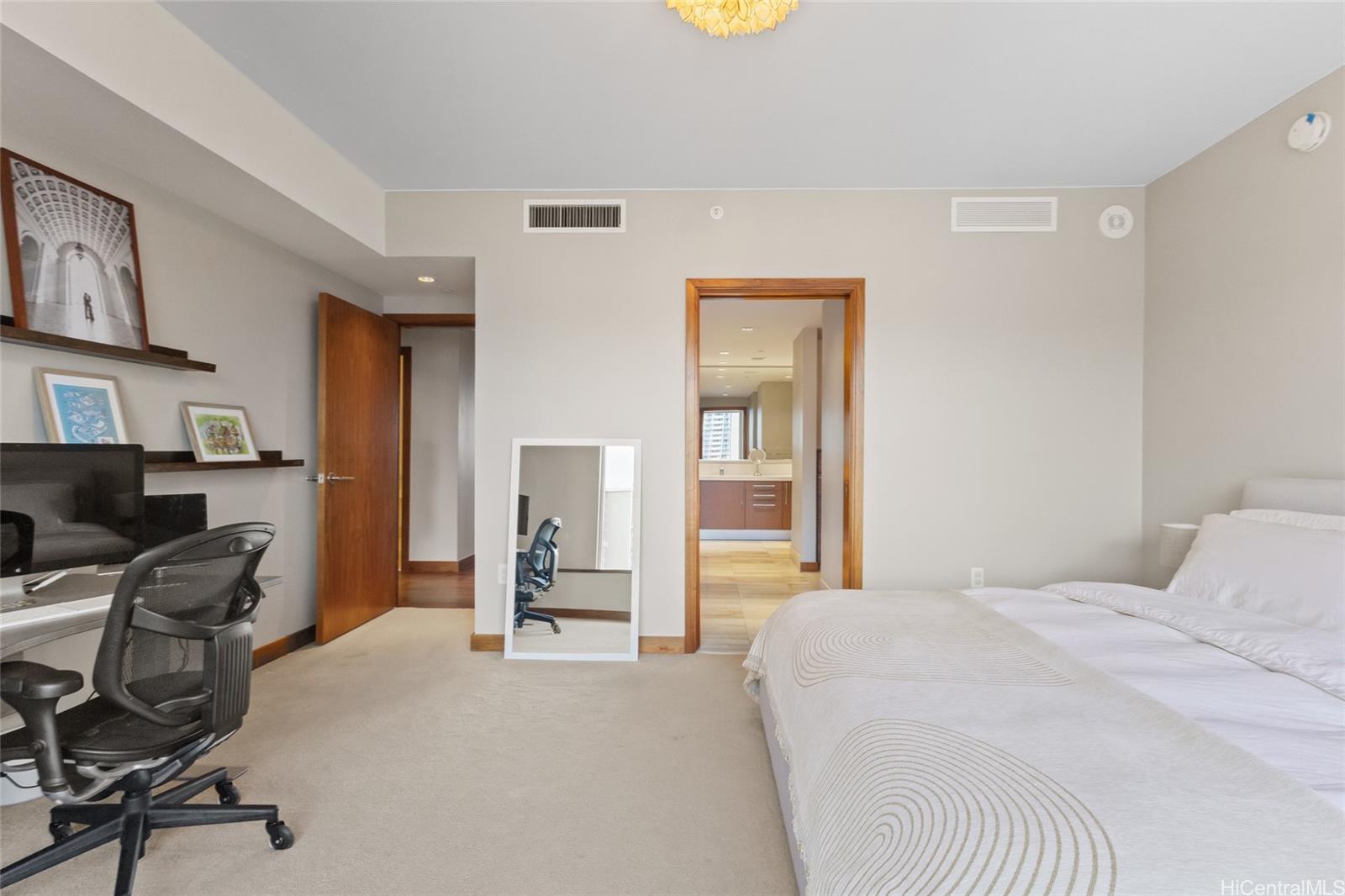 One Ala Moana condo # 1000, Honolulu, Hawaii - photo 9 of 25