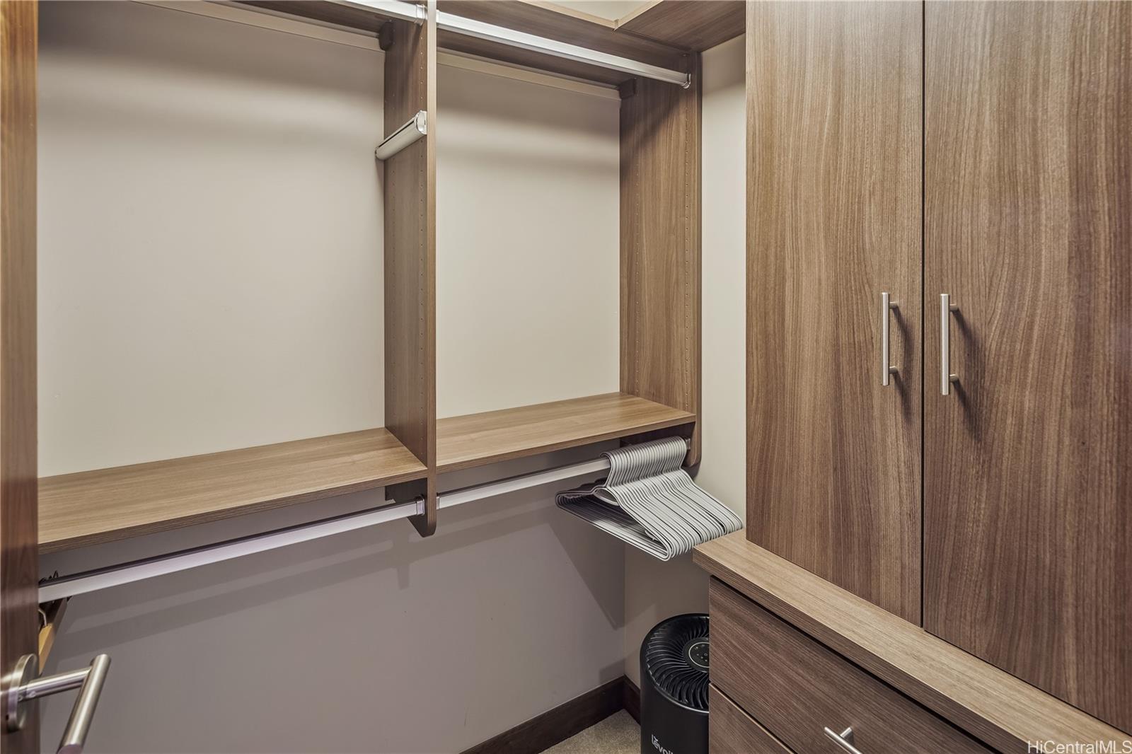 One Ala Moana condo # 1300, Honolulu, Hawaii - photo 17 of 25