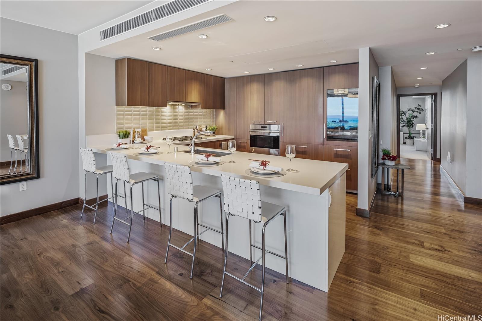 One Ala Moana condo # 1300, Honolulu, Hawaii - photo 4 of 25