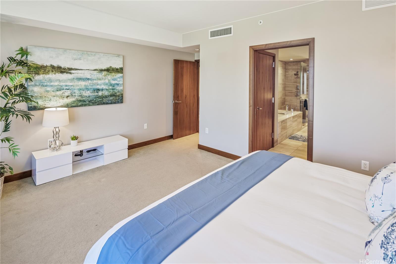 One Ala Moana condo # 1300, Honolulu, Hawaii - photo 10 of 25