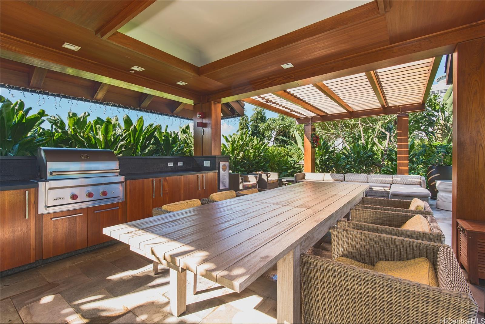 1555 Kapiolani Blvd Honolulu - Rental - photo 22 of 24