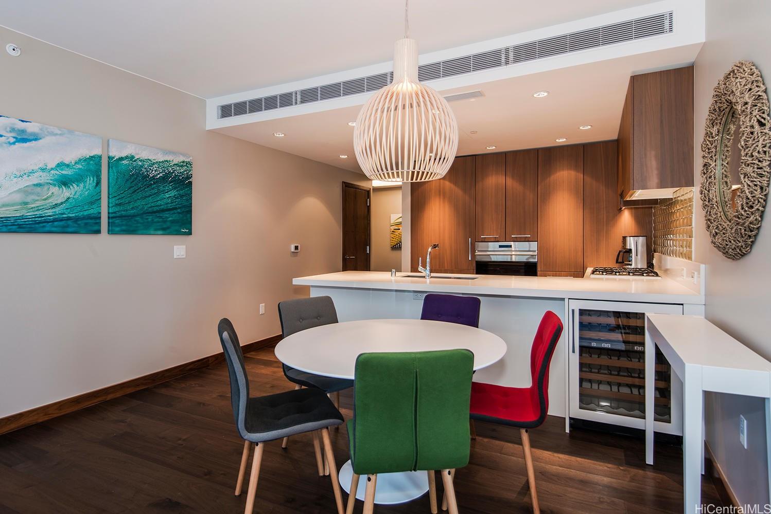 1555 Kapiolani Blvd Honolulu - Rental - photo 7 of 15