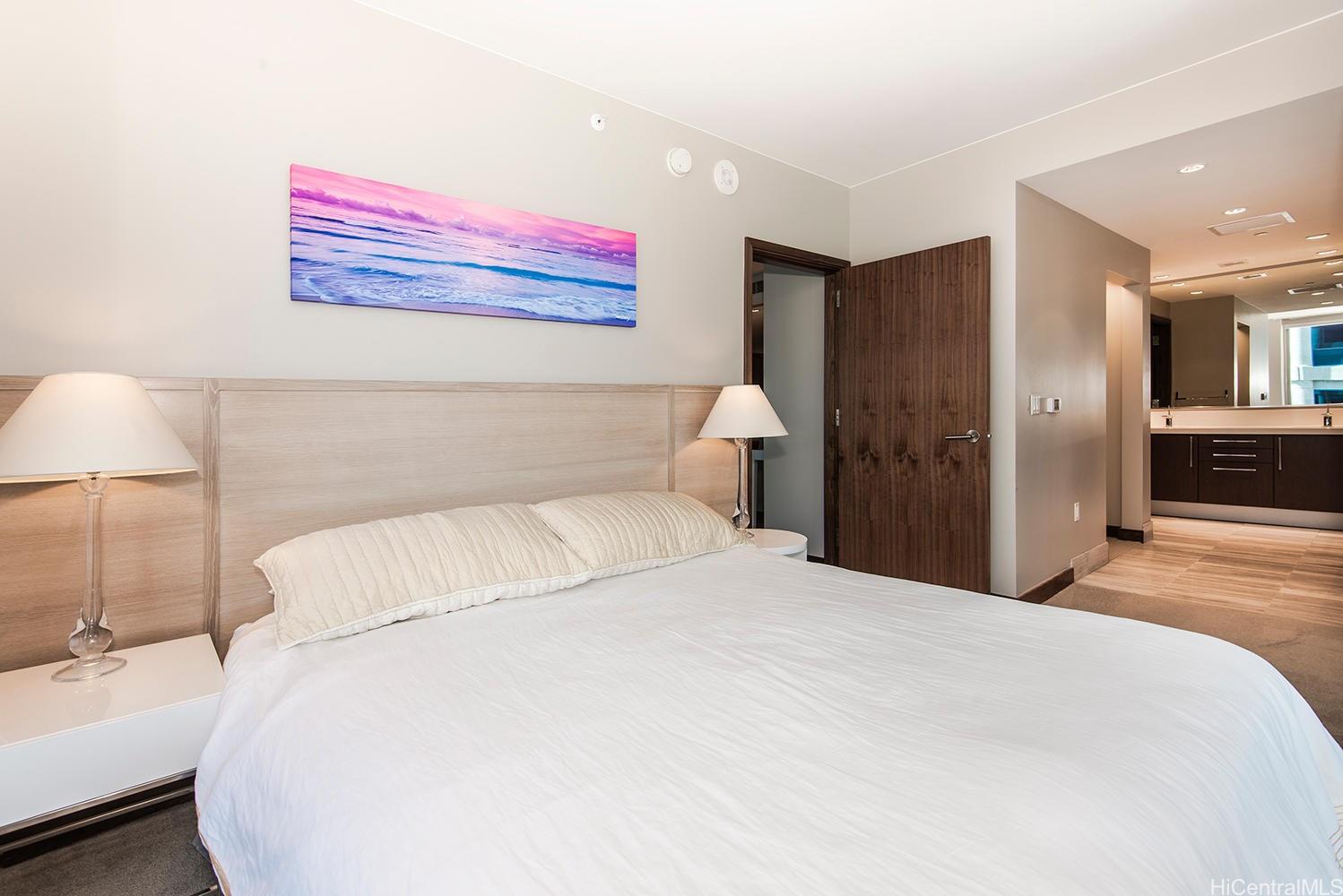 1555 Kapiolani Blvd Honolulu - Rental - photo 9 of 15