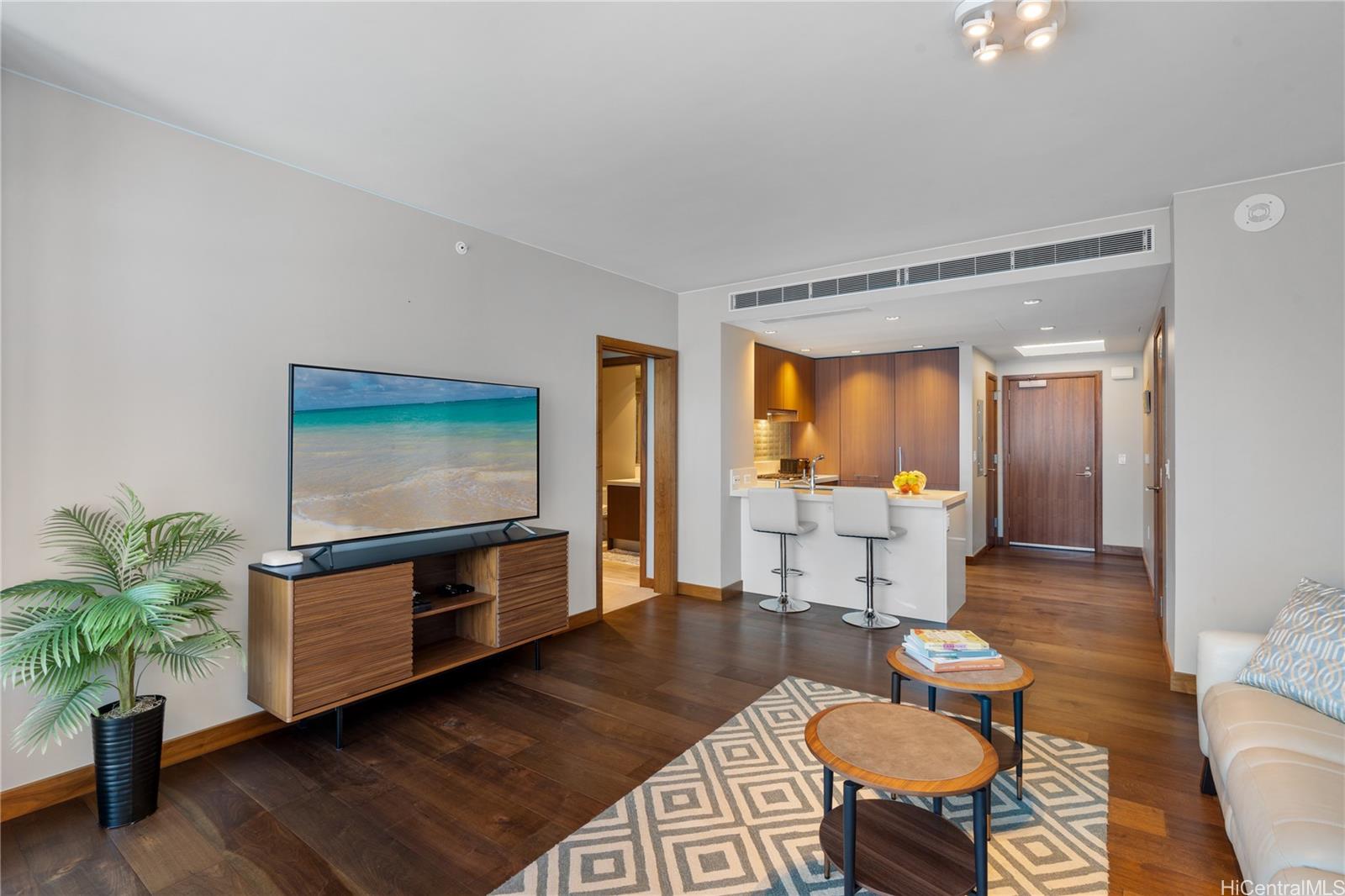 1555 Kapiolani Blvd Honolulu - Rental - photo 7 of 16