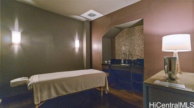 One Ala Moana condo # 1615, Honolulu, Hawaii - photo 24 of 25