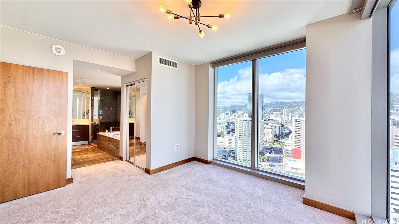 1555 Kapiolani Blvd Honolulu - Rental - photo 16 of 25