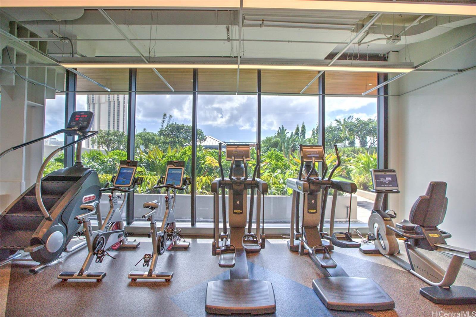 One Ala Moana condo # 900, Honolulu, Hawaii - photo 16 of 25